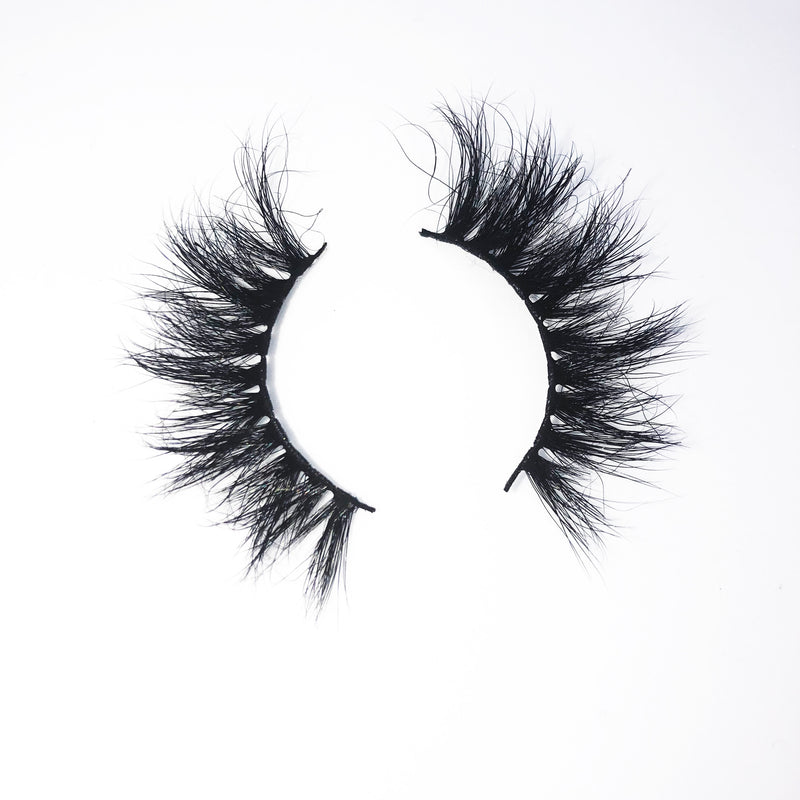 EXTRA LESSON LUXURY LASHES