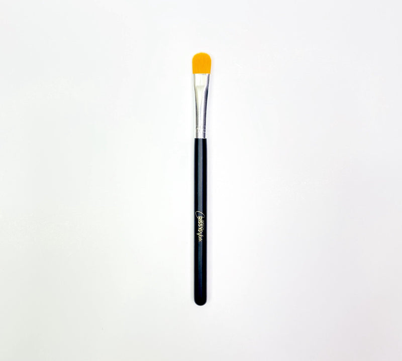 The Slice Concealer Brush